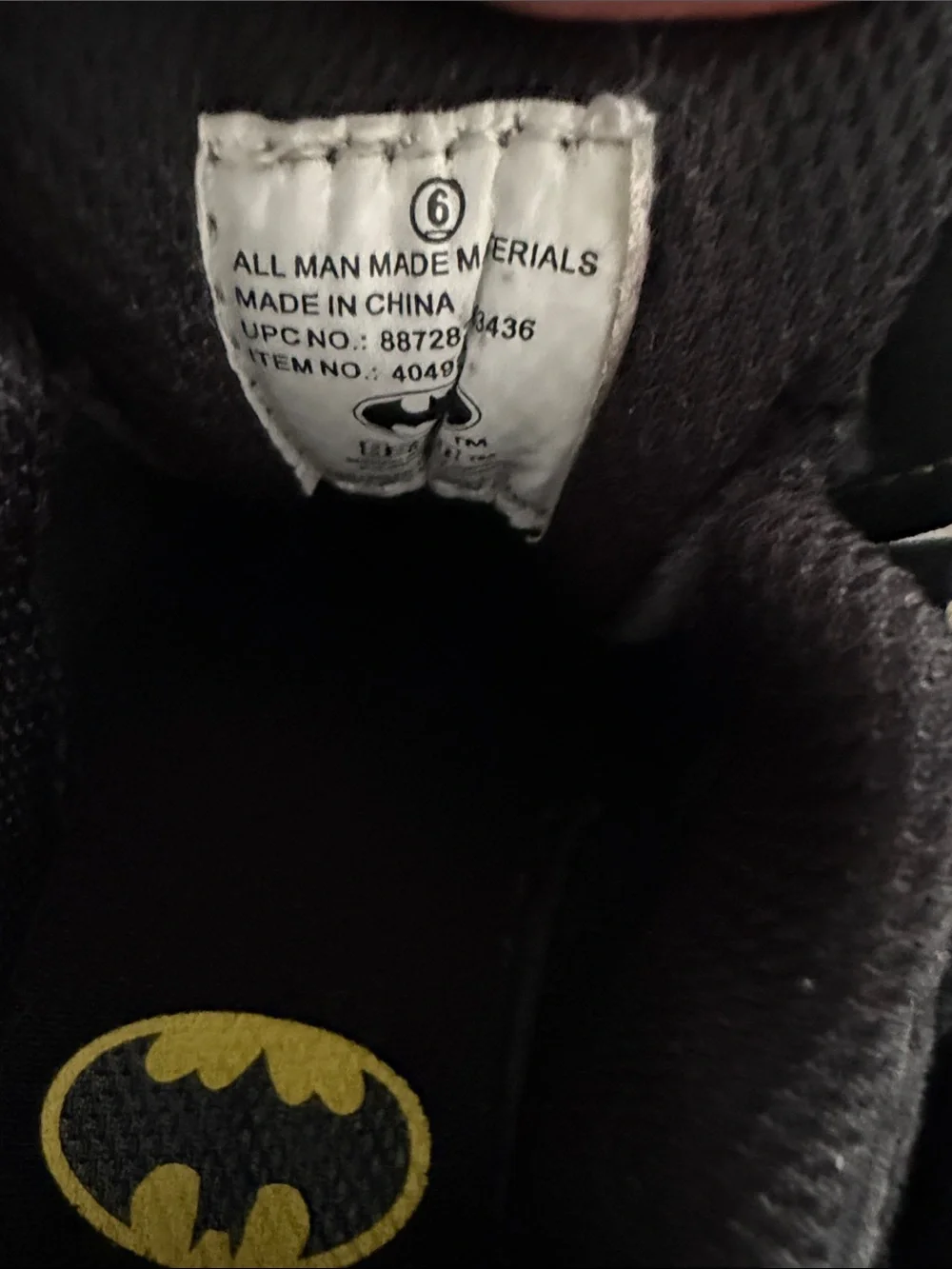 Batman Kids' Black & Yellow Sneakers Toddler Size 6